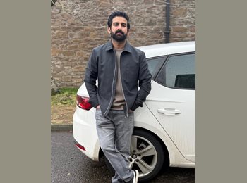 Roomgo UK - Muhammad Athar - 28 - United Kingdom