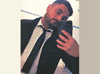 Roomgo UK - Ben - 31 - Castle Quarter