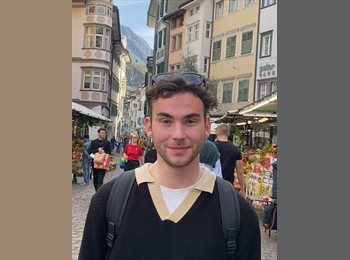 Roomgo UK - Andrew - 24 - Stoke Newington