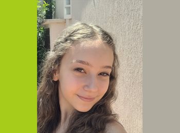 Roomgo UK - Nathaly - 18 - Old Town