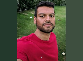 Roomgo UK - Jaime Rendon - 38 - Colliers Wood