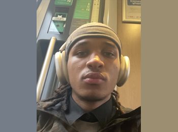 Roomgo UK - Angell - 19 - Charing Cross