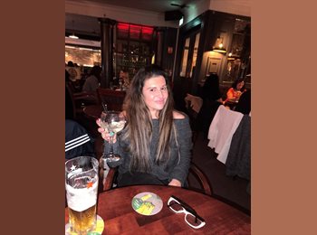 Roomgo UK - Aishling - 48 - Liverpool