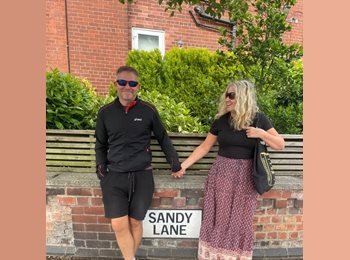 Roomgo UK - Angela - 21 - Sheffield