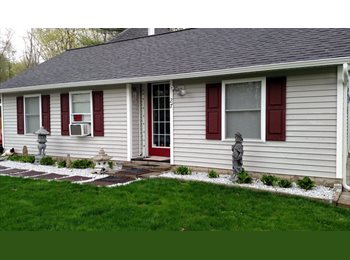 Roomgo US - Room for rent in a private house, Poughkeepsie - $900 pm