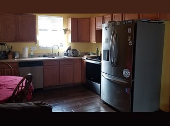 Roomgo US - Two rooms in a Piedmont family neighborhood, Gantt - $600 pm
