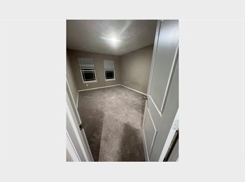 Roomgo US - Private Room for Rent, Buffaol Creek - $900 pm