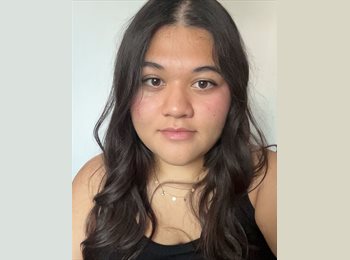 Roomgo US - Sara - 21 - NYC