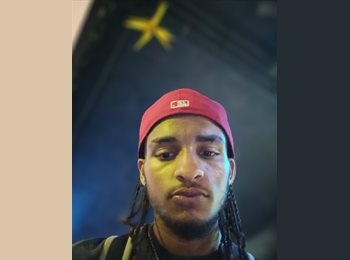 Roomgo US - Nyzia - 20 - Kew Gardens