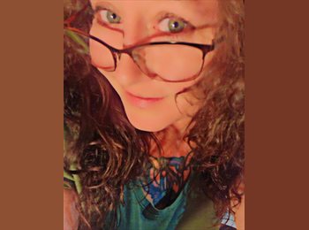 Roomgo US - Angela  - 44 - Palm Valley