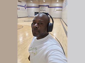 Roomgo US - Lamont Haliburton - 46 - Sunnyvale