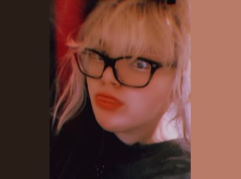 Roomgo US - Haelyn - 25 - Jacksonville