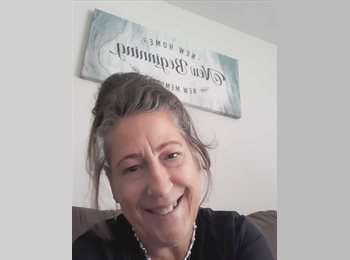 Roomgo US - Patricia - 60 - Elsmere