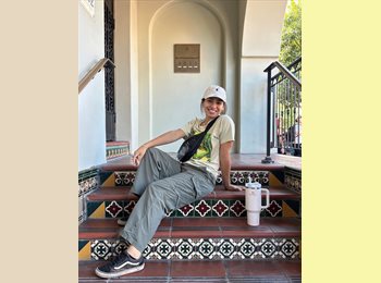 Roomgo US - Sara  - 22 - Pittsburg