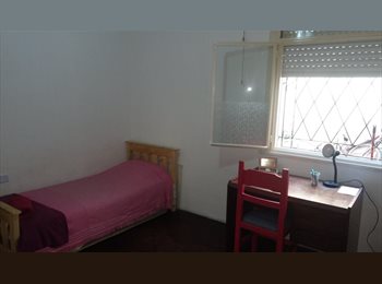 Roomgo AR - Cuarto   Individual   .350 000  Una sola plaza. Villa del parque, cbc paternal, Capital Federal - AR$ 350.000 pm