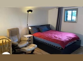 Roomgo AU - Eastern Light Studio, Toongabbie - $450 pw