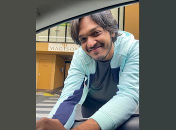 Roomgo AU - Devin - 22 - Salisbury