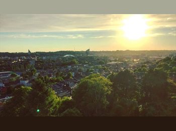 Appartager BE - Superbe Penthouse de 130m2 avec vue panoramique !, Liège - 495 € pm