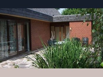 Appartager BE - Chambre pour étudiant dans maison spacieuce, Gembloux - 300 € pm
