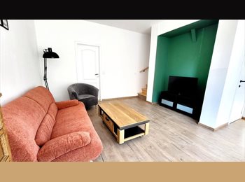 Appartager BE - Jolie chambre avec lit double, Saint-Nicolas - 390 € pm