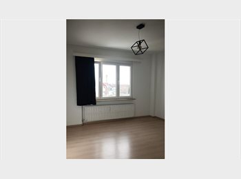 Appartager BE - ​ KOT Étudiantes à Koekelberg : 3 Chambres Calmes à Louer !, Molenbeek Saint Jean - Sint Jans Molenbeek - 600 € pm