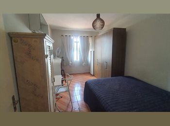 Roomgo BR - SUÍTES E  QUARTOS   MOBILIADOS/ 5 MINUTOS DO METRÔ SÃO JOAQUIM, Liberdade - R$ 1.500 Por mês