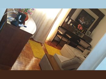 Roomgo BR - Quarto em ap mobiliado ao lado centershopping, Uberlândia - R$ 700 Por mês