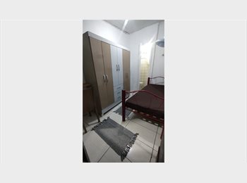 Roomgo BR - Pensão exclusivamente feminina, Porto Alegre - R$ 600 Por mês
