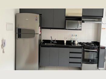 Roomgo BR - Apê semi mobiliado em Santo Amaro – ótima localização, Santo Amaro - R$ 2.600 Por mês