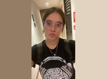 Roomgo BR - Maria - 19 - Curitiba