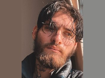 Roomgo BR - Eduardo - 26 - Curitiba