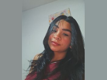 Roomgo BR - Stephanny - 21 - Recreio dos Bandeirantes