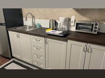 Roomgo CA - Room for Rent, Toronto - $900 pcm
