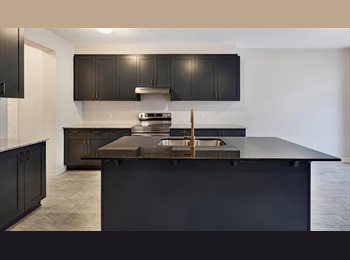 Roomgo CA - Private room available, Ottawa - $800 pcm