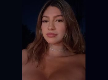 Roomgo CA - Maria - 22 - Vancouver