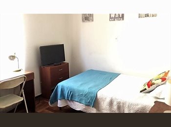 CompartoDepto CL - Hab amueblada a 2 cuadras del Metro Manuel Montt, Providencia - CH$290.000 por mes