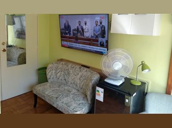 CompartoDepto CL - Amplia luminosa pieza amoblada dpto compartido, Santiago Centro - CH$280.000 por mes