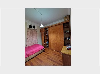 CompartoDepto CL - Arriendo pieza mujer estudiante o profecinal jóven, Viña del Mar - CH$230.000 por mes