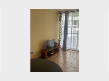 CompartoDepto CL - Habitación con baño propio - Santa Isabel (L5), Santiago Centro - CH$250.000 por mes