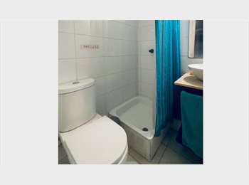 CompartoDepto CL -  PIEZA A VARÓN RESPONSABLE, Ñuñoa - CH$220.000 por mes