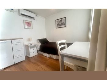 CompartoDepto CL - Casa Universitaria (femenina) Providencia, Santiago Centro - CH$290.000 por mes