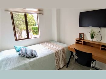 CompartoApto CO - Alquilo pequeña Habitacion Amoblada en El Poblado, Envigado - COP$ 1.200.000 por mes