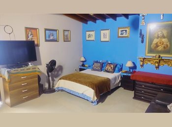 CompartoApto CO - Alquilo habitación, Prado centro, Medellín - COP$ 1.500.000 por mes