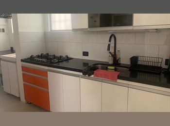 CompartoApto CO - Se arrienda habitación en Manila Poblado, Medellín - COP$ 1.450.000 por mes
