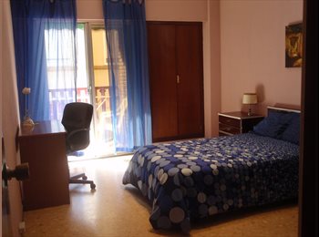 Roomgo ES - AMPLIA HABITACION EN CENTRO CIUDAD, Zaragoza - 350 € por mes