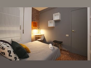 Roomgo ES - RH3-R12 Habitación grande y recién reformada, Eixample - 880 € por mes