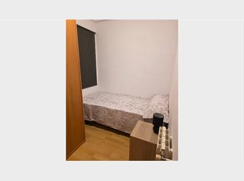 Roomgo ES - Habitación de alquiler, Ciutat Vella - 550 € por mes