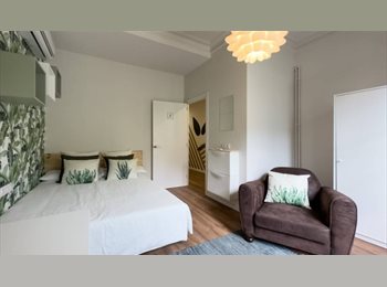 Roomgo ES - Habitación doble en Carrer del Rosselló - RH27-R2, Gràcia - 1.050 € por mes