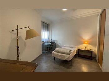 Roomgo ES - Se alquila habitación en piso compartido, zona Aragón, Valencia - 525 € por mes