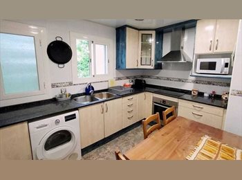 Roomgo ES - Habitacion individual, Sant Martí - 350 € por mes